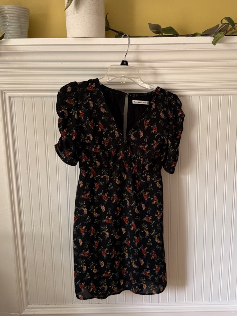 A&F Floral Mini Dress - S PETITE